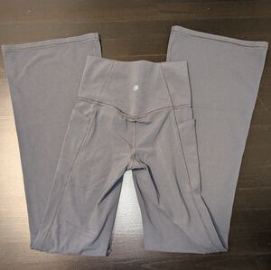 Athleta Salutation Stash Flare Pants in Gray Size XXS